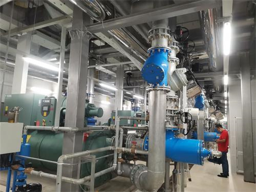 橫流式閉式冷卻塔的組成與結構(鄭州閉式橫流冷卻塔