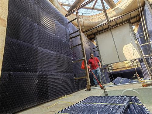 為什么對(duì)冷卻塔的排水作業(yè)有嚴(yán)格的要求