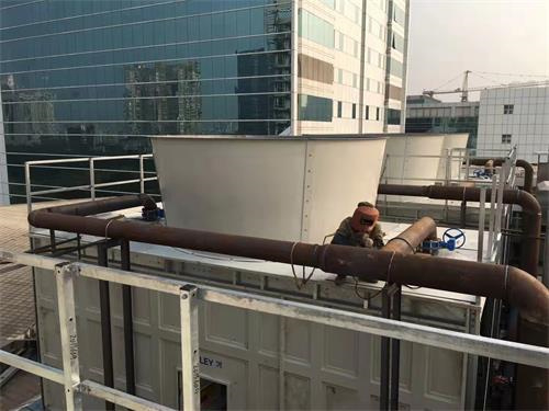 開式冷卻塔內(nèi)壁除塵處理內(nèi)容(開式橫流冷卻塔)