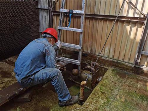 玻璃鋼冷卻塔設備的風機運轉(zhuǎn)的檢查及建造要求?(工業(yè)型玻璃鋼冷卻塔訂購