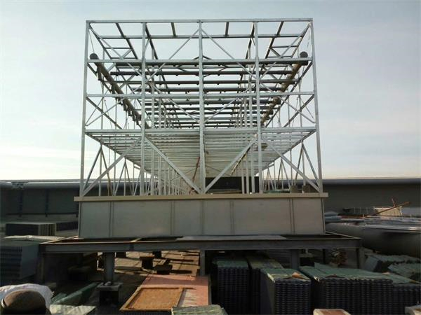 深圳閉式冷卻塔廠家針對(duì)冷卻塔集水盤和補(bǔ)水方式(深